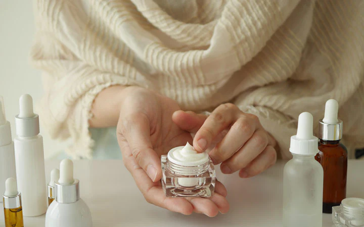 Switching to Winter-friendly Products for Skin Care in Cold Weather